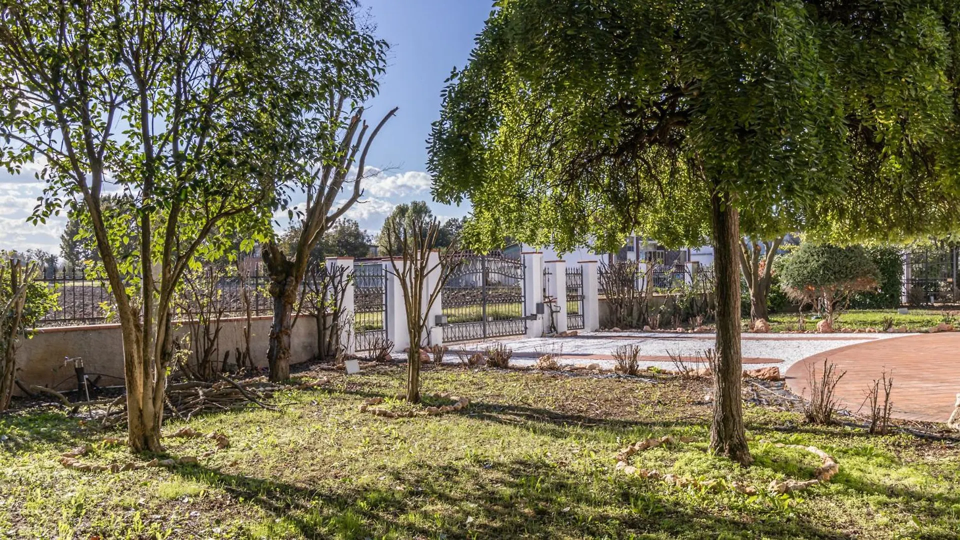 Villa Petrone - Luxury Home Tra Bologna E Modena - Wi-Fi, Biliardo, Jacuzzi E Piscina Nonantola