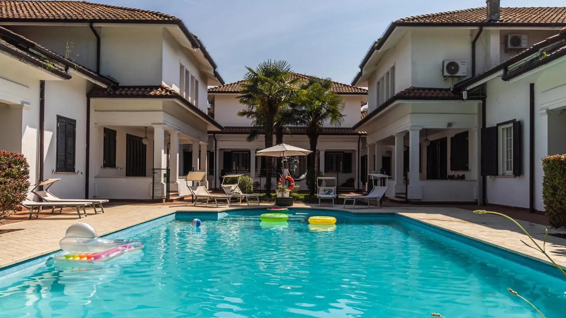 Villa Petrone - Luxury Home Tra Bologna E Modena - Wi-Fi, Biliardo, Jacuzzi E Piscina Nonantola