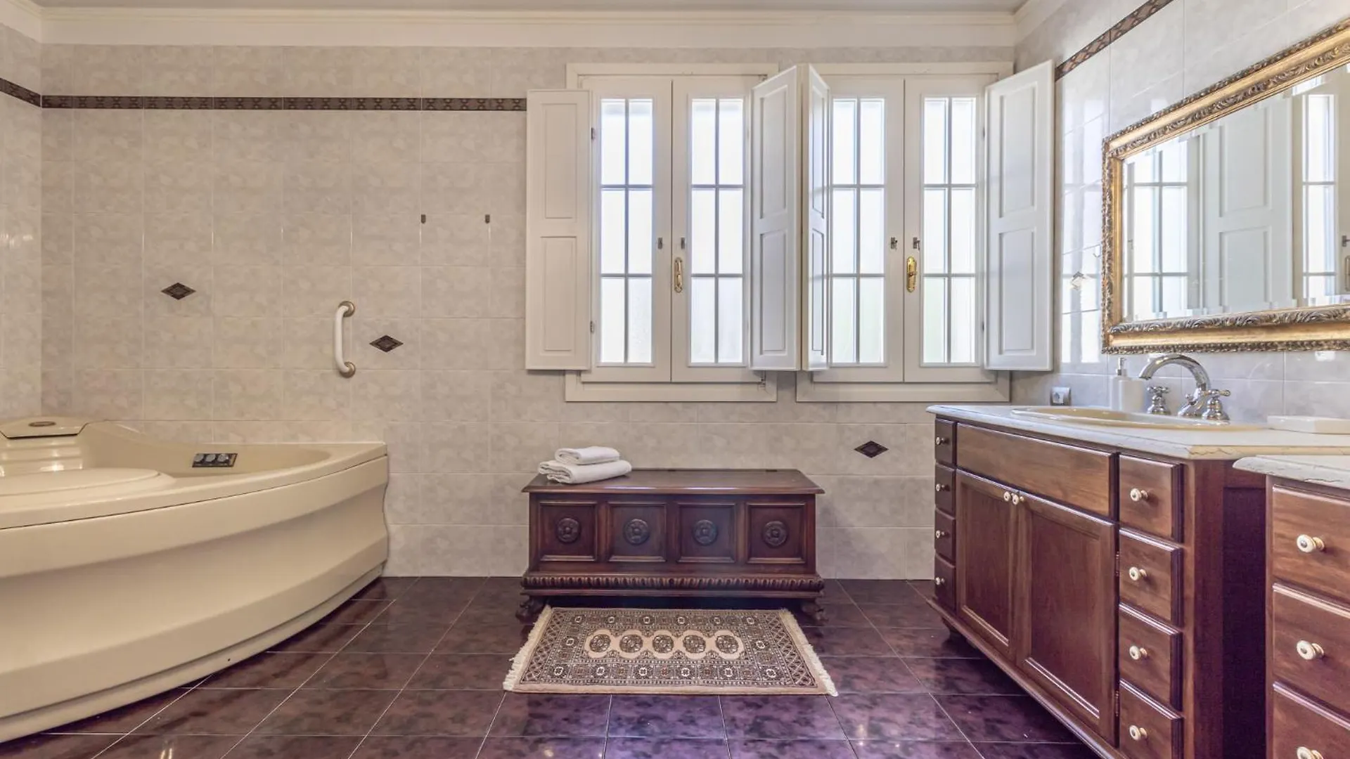 Villa Petrone - Luxury Home Tra Bologna E Modena - Wi-Fi, Biliardo, Jacuzzi E Piscina Nonantola